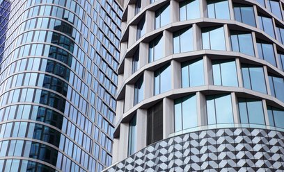 Pod koniec marca stawki za wynajem biura w najbardziej atrakcyjnych budynkach w centrum stolicy utrz