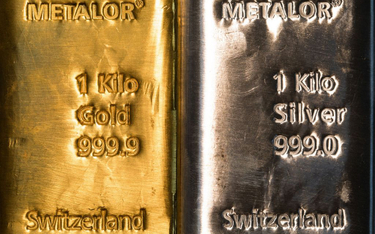 Supercykl złota i srebra. Inwestorzy szukają bezpieczeństwa