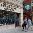 Starbucks zamyka 8000 lokali. Wszystko przez rasistowski "incydent"