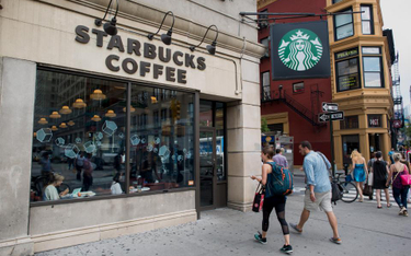 Starbucks zamyka 8000 lokali. Wszystko przez rasistowski "incydent"