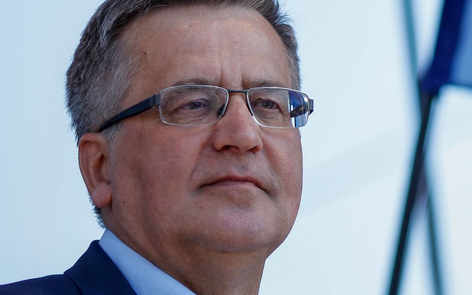 Bronisław Komorowski: Rządzący liczą na zmęczenie protestujących
