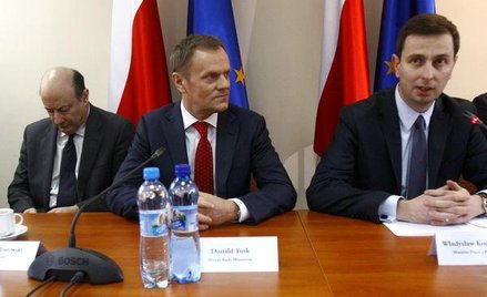 Od lewej Jacek Rostowski, wicepremier i minister finansów, premier Donald Tusk i Władysław Kosiniak-