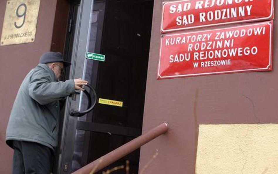 Sądy cywilne zawalone zbędnymi sprawami