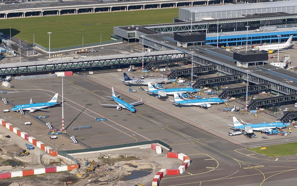 Lotnisko Schiphol w Amsterdamie