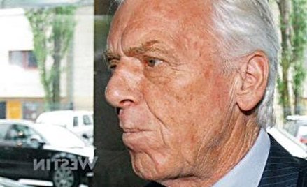 Beenhakker ponad godzinę odpowiadał na pytania działaczy PZPN