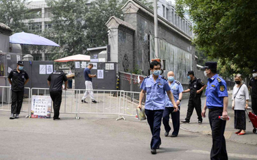 Chiny: Kolejne zakażenia w Pekinie. Testom poddano kurierów