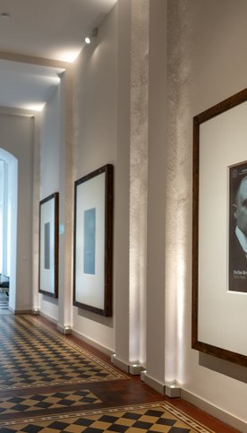 Wystawa projektu „Profesorowie” w Gmachu Głównym PW