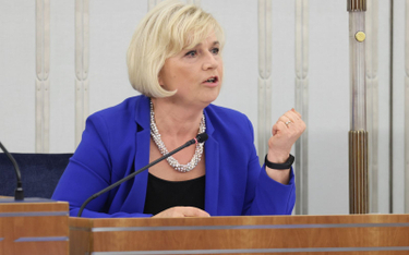 Kandydatka PiS na stanowisko RPO, senator niezależna Lidia Staroń na sali obrad Senatu