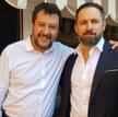 Przywódca włoskiej Ligi Matteo Salvini i Santiago Abascal, lider gloryfikującej dyktaturę generała F
