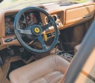 Kokpit idealnie dostosowano do potrzeb kierowcy.