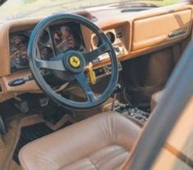 Kokpit idealnie dostosowano do potrzeb kierowcy.