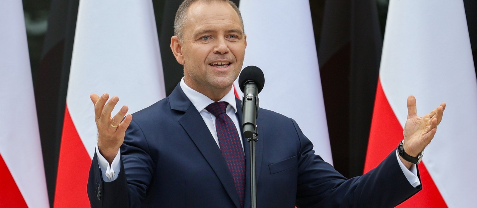 Groził zamachem bombowym na Karola Nawrockiego. Zatrzymano 77-letniego mężczyznę