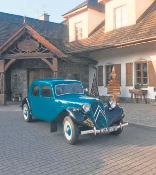 Francuska limuzyna była bardzo innowacyjna, wyposażono ją m.in. w przedni napęd.