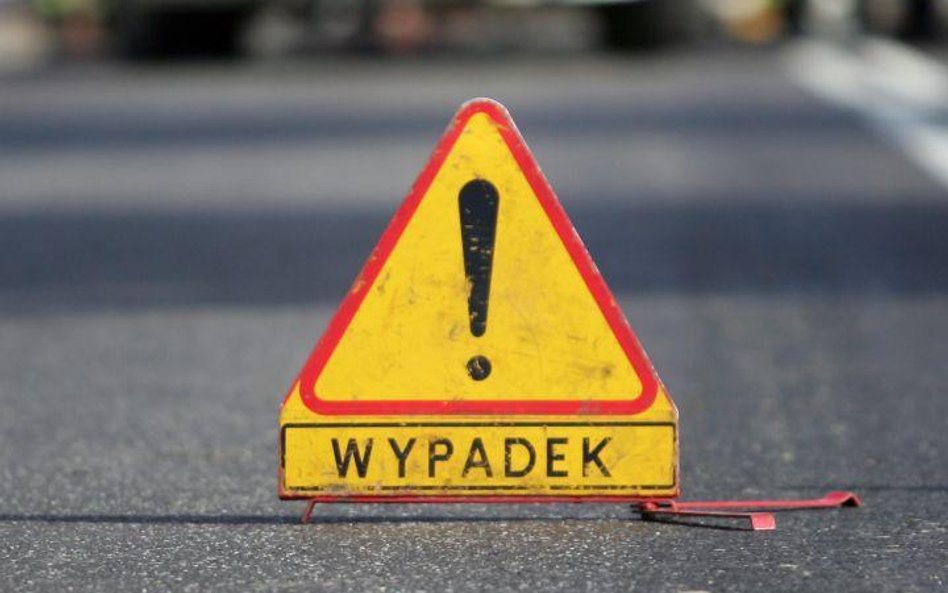 Wypadek w Ozorkowie, nie żyje kobieta