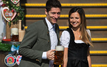 Robert Lewandowski jest w tak kapitalnej formie, że jedno piwo podczas Oktoberfest mu nie zaszkodzi