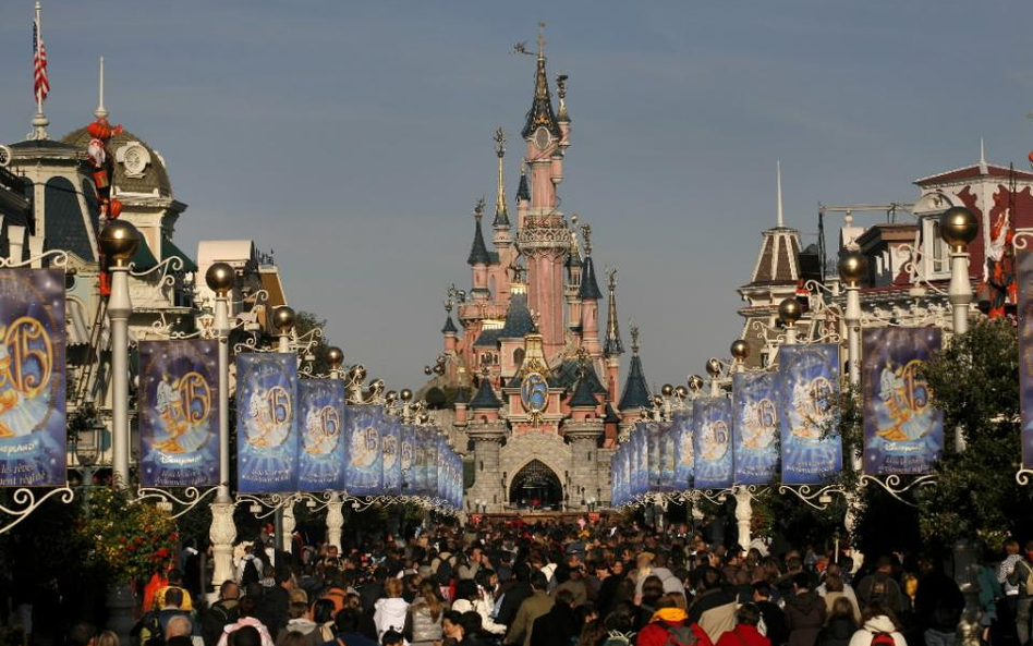Miliard euro ma uratować Disneyland Paris