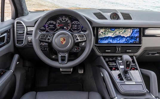 Trzecia generacja Porsche Cayenne Turbo z 2017 roku.