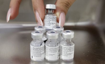 Czy katolik może przyjąć szczepionkę produkowaną na bazie komórek abortowanych płodów?