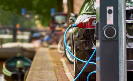W budżecie miasta zaplanowano środki na pierwsze stacje ładowania elektrycznego aut