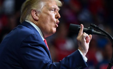 Trump uderza w jedność NATO