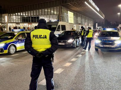 Stołeczni policjanci w ciągu kilku listopadowych dni przeprowadzili 216 kontroli pojazdów w ramach a