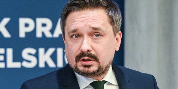Prof. Wiącek: Są sposoby na usprawnienie zaprzysiężenia asesorów sądowych