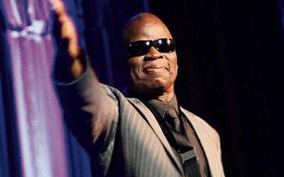 Maceo Parker obiecywał wczoraj w Sali Kongresowej „dwa procent jazzu w funku”, zabrakło mu jednak ni