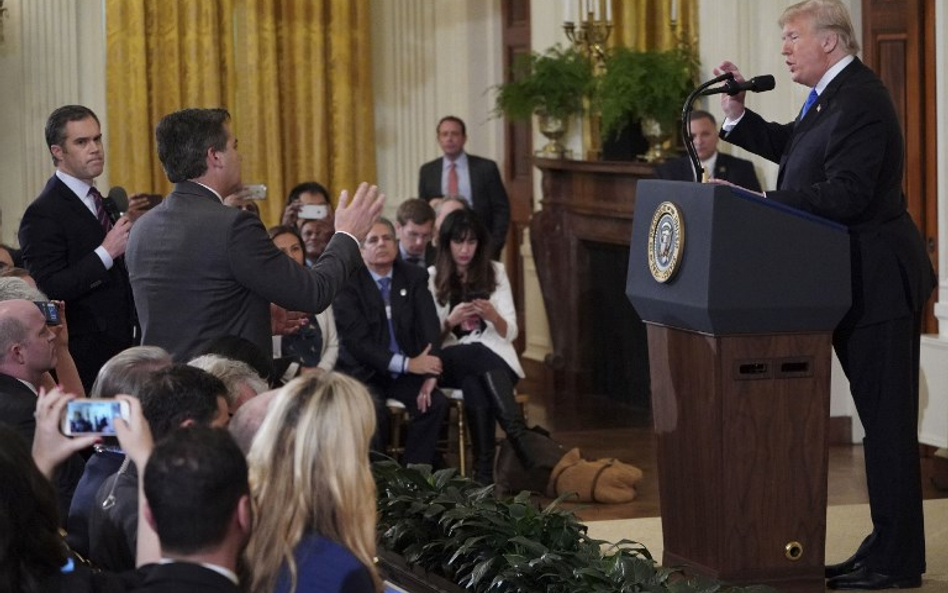 Trump wyrzuca dziennikarza CNN z Białego Domu