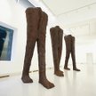 Magdalena Abakanowicz, „Trzy figury kroczące”, 2006, żeliwo, Polswiss Art.