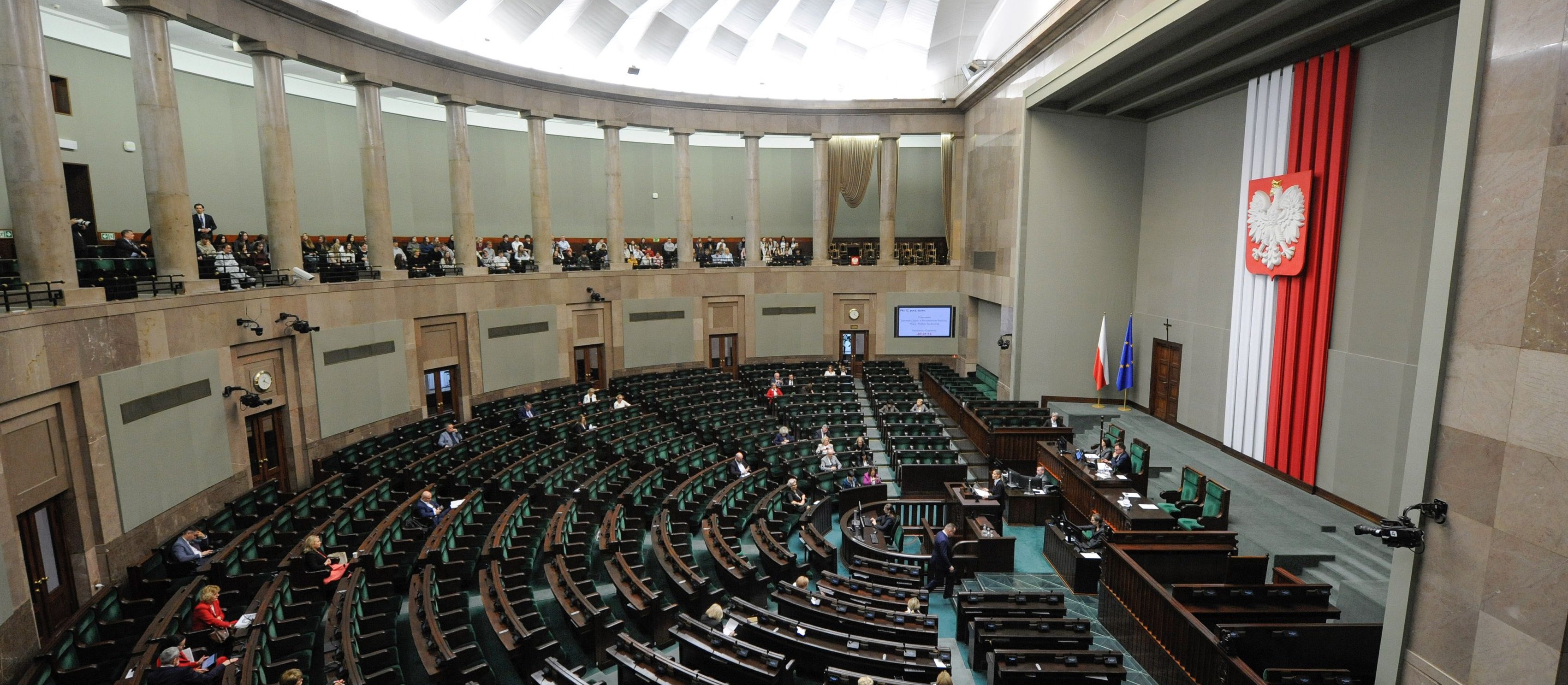 Ślimacze prace Sejmu nad ustawą praworządnościową. Reforma jeszcze poczeka