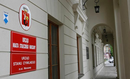 Kierownicy urzędów stanu cywilnego i ich zastępcy mają czas na przejście brakujących szczebli edukac