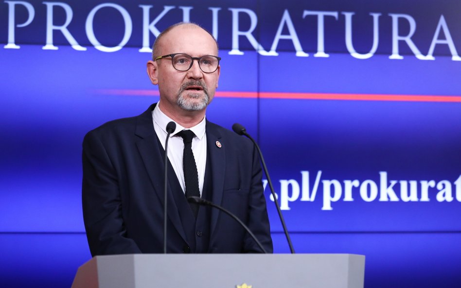 Warszawa, 24.02.2023. Prokurator krajowy Dariusz Barski podczas konferencji prasowej w Prokuraturze 