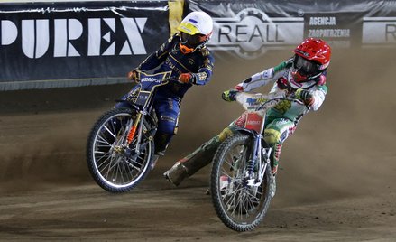 As Włókniarza Leon Madsen (kask czerwony) wygrał w niedzielę tylko jeden bieg