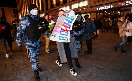 Wybitni reżyserzy rezygnują z pracy w "putinowskich" teatrach