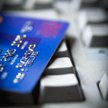 Ofiarą oszustwa można paść także, wypłacając pieniądze z bankomatu. Przestępstw tzw. skimmingu było 