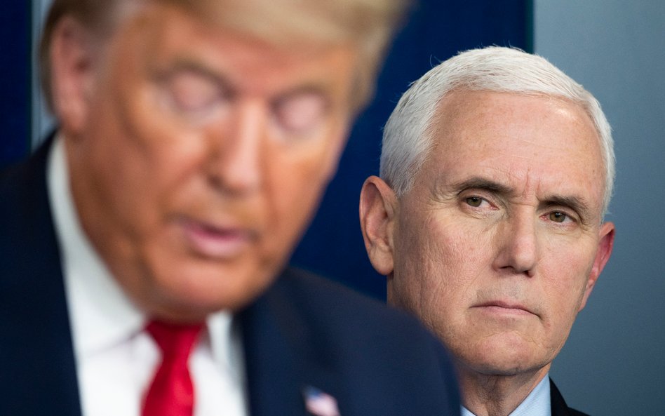 Były prezydent USA Donald Trump i wiceprezydent Mike Pence na zdjęciu z 2020 roku.