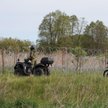 Funkcjonariusze Straży Granicznej na granicy z Białorusią
