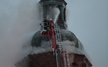 Gorzów Wielkopolski: Pożar katedralnej wieży opanowany