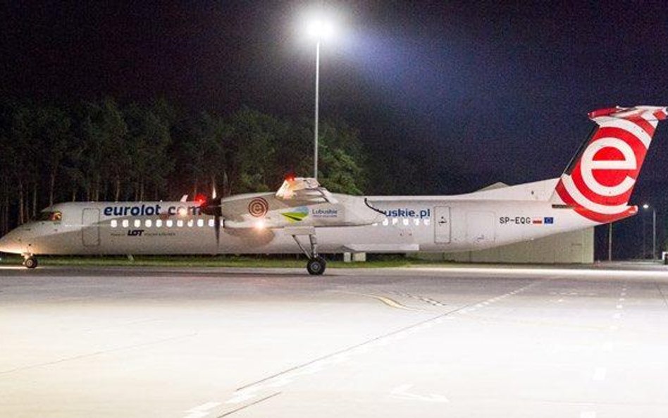 Bombardiery Q400 to maszyny lubiane przez pasażerów (za komfort) i przewoźników (za niskie koszty ek