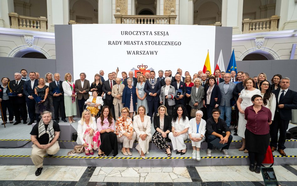 Rafał Trzaskowski odznaczył kolejnych Honorowych Obywateli Warszawy