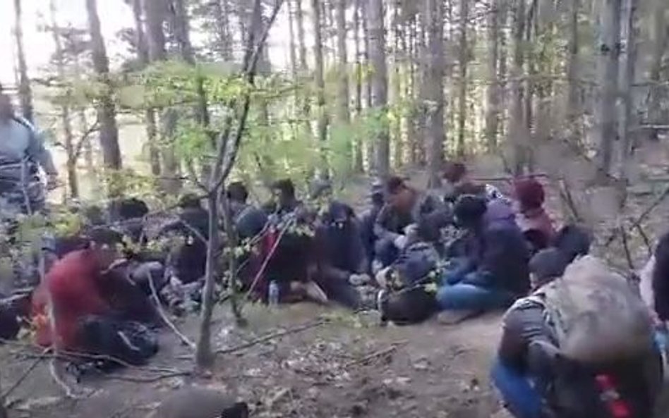 Bułgaria: Paramilitarne oddziały tropią migrantów