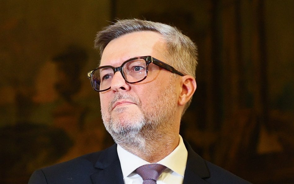Resort kultury przegrał, ale nie cofa decyzji. Robert Kostro: Ministerstwo bawi się w kotka i myszkę