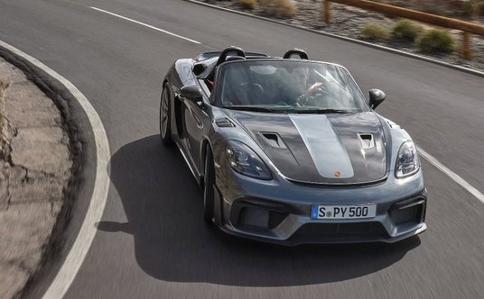 Porsche 718 Spyder RS