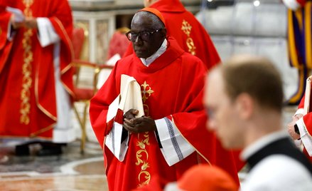 Środowisko MAGA-katolików w roli nowego papieża widziałoby np. pochodzącego z Gwinei kard. Roberta S