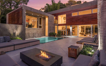 Narzeczony Jennifer Lopez sprzedaje bajeczny dom w Hollywood