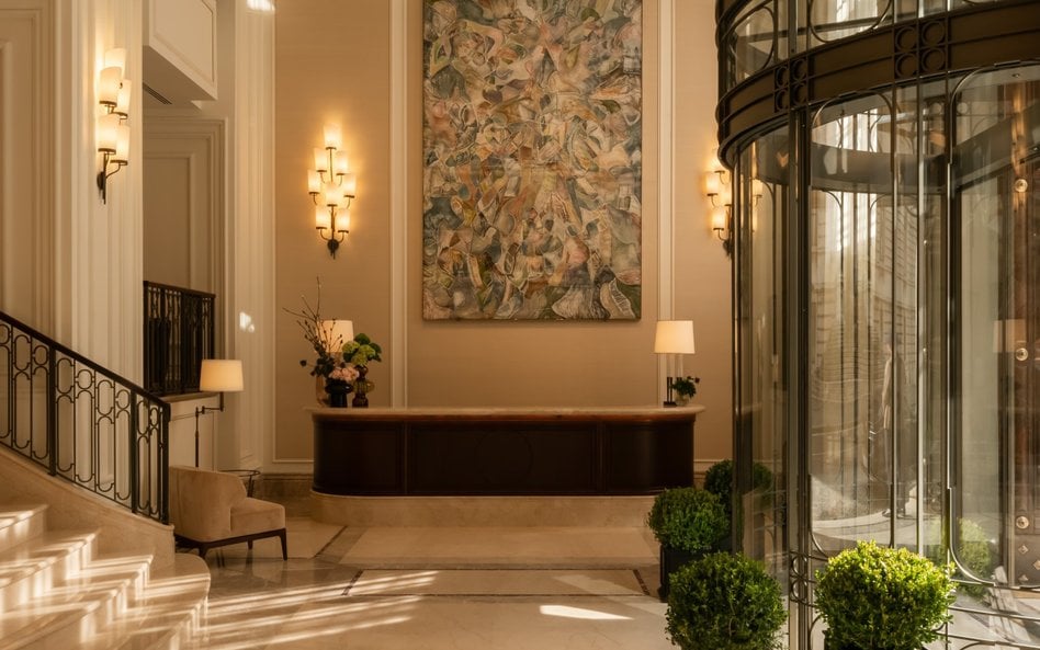 Budynek, w którym mieści się hotel Corinthia Rome, zaprojektował w 1914 r. Marcello Piacentini, jede