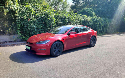 Tesla Model S Plaid: Elektryczna bestia