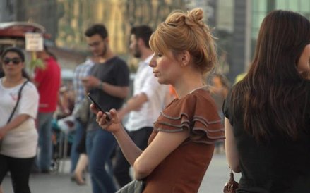 „Facebookistan” Jakoba Gottschaua pokazuje naszą pozorną wolność w wirtualnym świecie