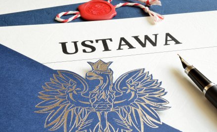 Prace nad prawem znowu się wydłużą