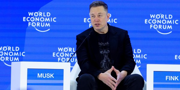 Elon Musk poleciał do Davos reklamować autonomiczne Tesle